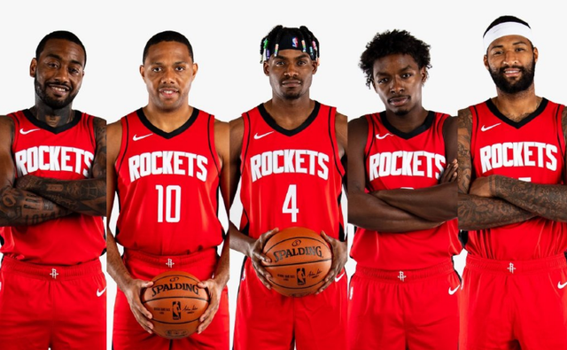 掷在四方 掷在四方